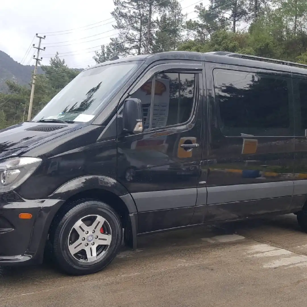 Long Mercedes Sprinter